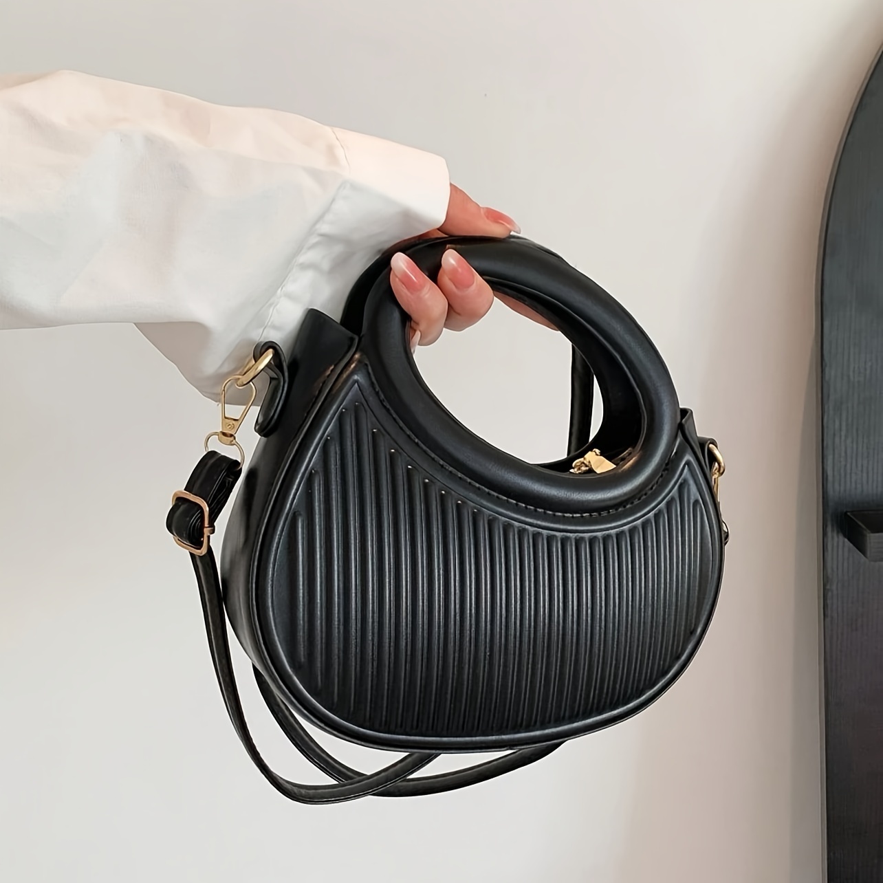 Luxury Bags On Sale - Bolsos cruzados con diseño de rayas
