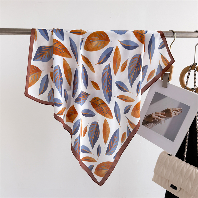 Discount Luxury Bags - Bufandas cuadradas con estampado de marca