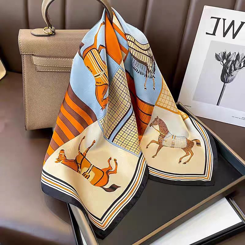 Pañuelo Cuadrado de Lujo 100%  - Discount Luxury Bags reseña y precio