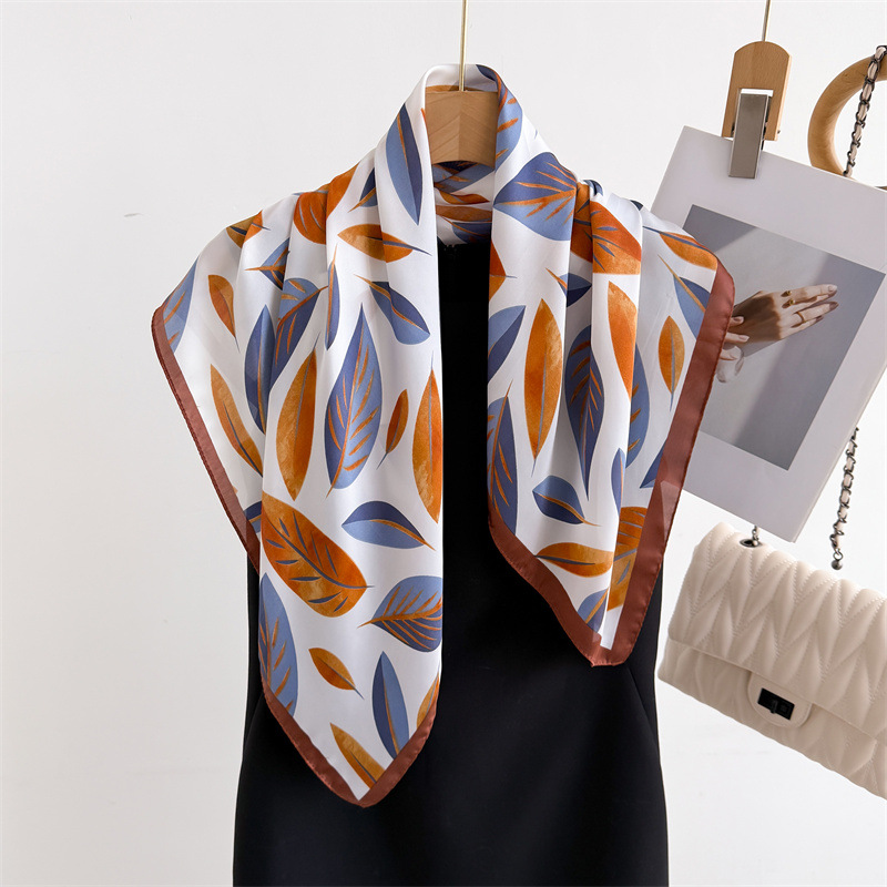 Bufandas cuadradas con estampa - Discount Luxury Bags reseña y precio